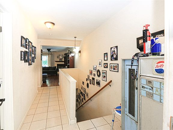 3rd image of 19 Britten Cir