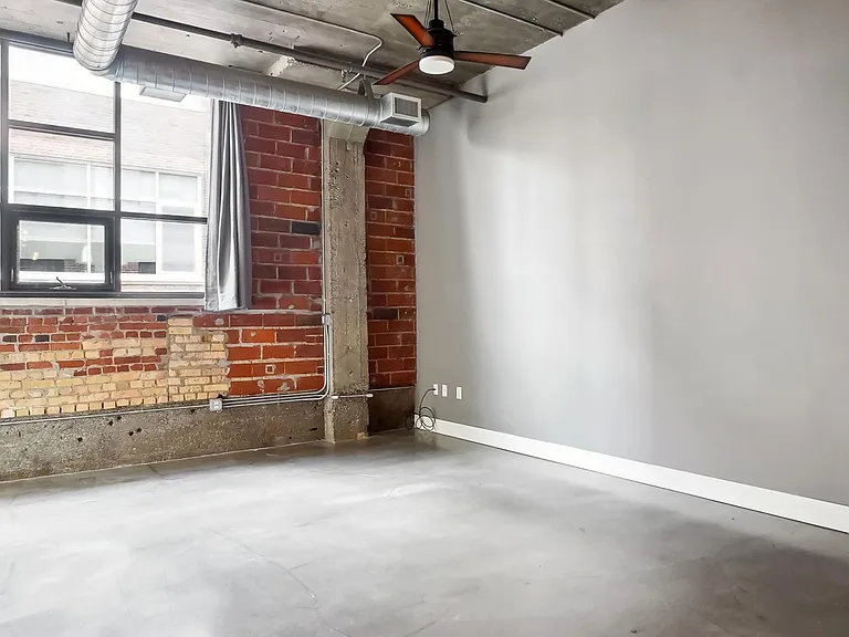 718 Washington Ave N #514 — Photo 8