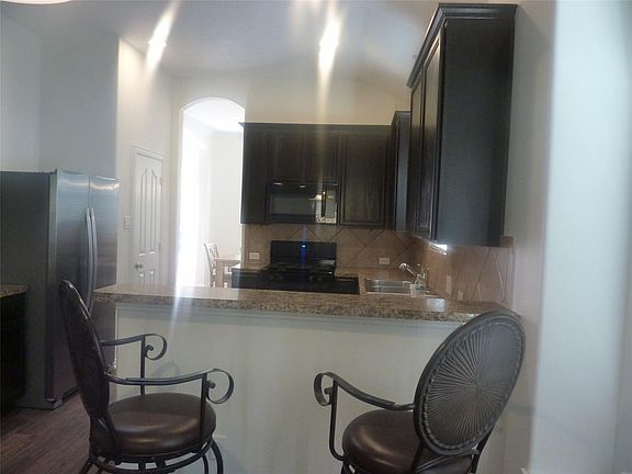 4th image of 24038 Clipper Hill Ln