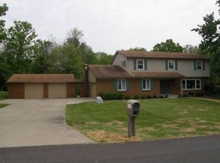 8566 Brookridge Dr, West Chester, OH 45069