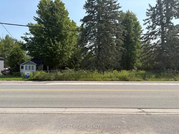 122 King St W, Kawartha Lakes, ON K9V 1E3