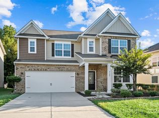 8102 Kelburn Ln, Charlotte, NC 28273