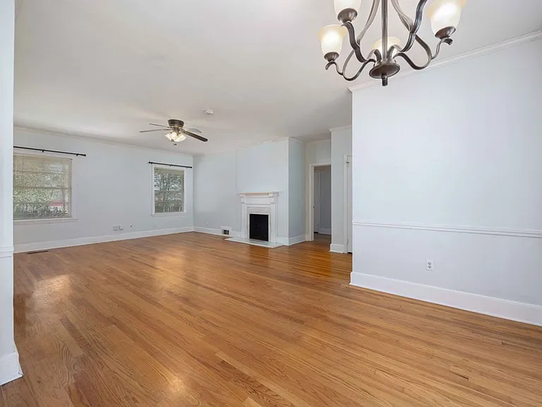 1712 Marilon Dr — Photo 1