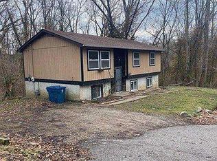 2005 Hickory St #12, Alton, IL 62002