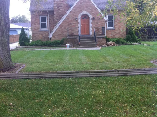 10133 W Mill Rd, Milwaukee, WI 53225