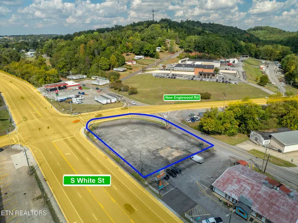 709 S White St, Athens, TN 37303