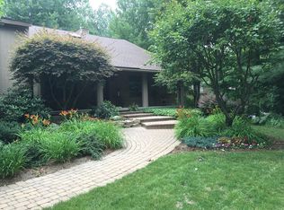 3820 E Old Pine Trl, Midland, MI 48642