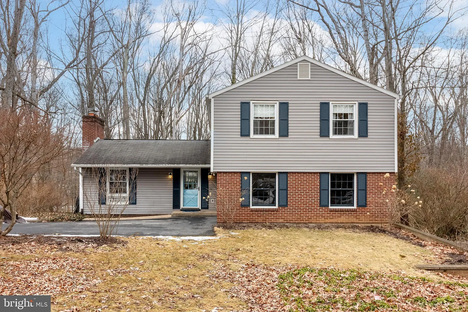 457 Sierra Ln photo 1