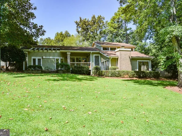 6838 Springwood Dr, Douglasville, GA 30135