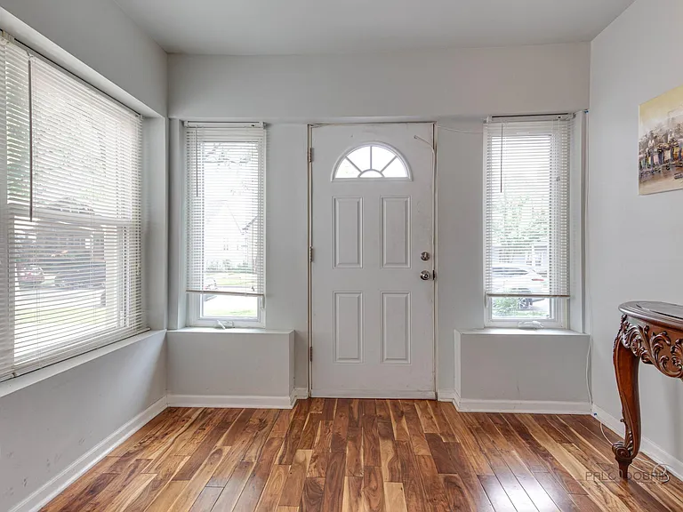 4716 W Hutchinson St — Photo 5