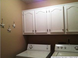 1758 Steeplechase Cv, Southaven, MS 38671