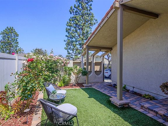 3rd image of 2926 Persimmon Pl