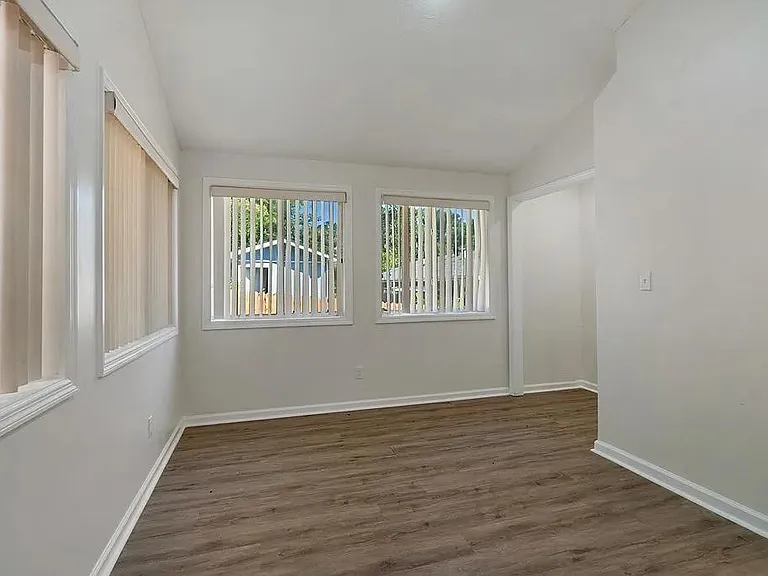 803 Lichfield Rd — Photo 14