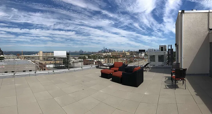 Rented by City View Living | media 10