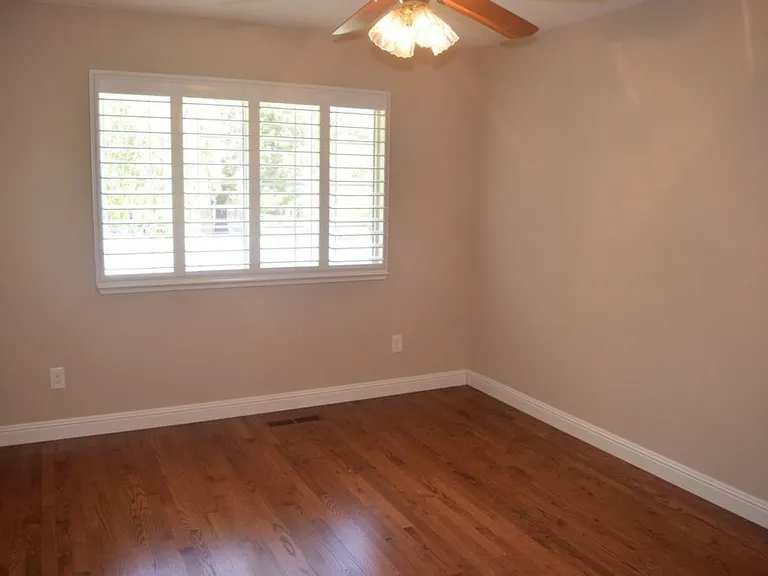 1657 Stone Way — Photo 33