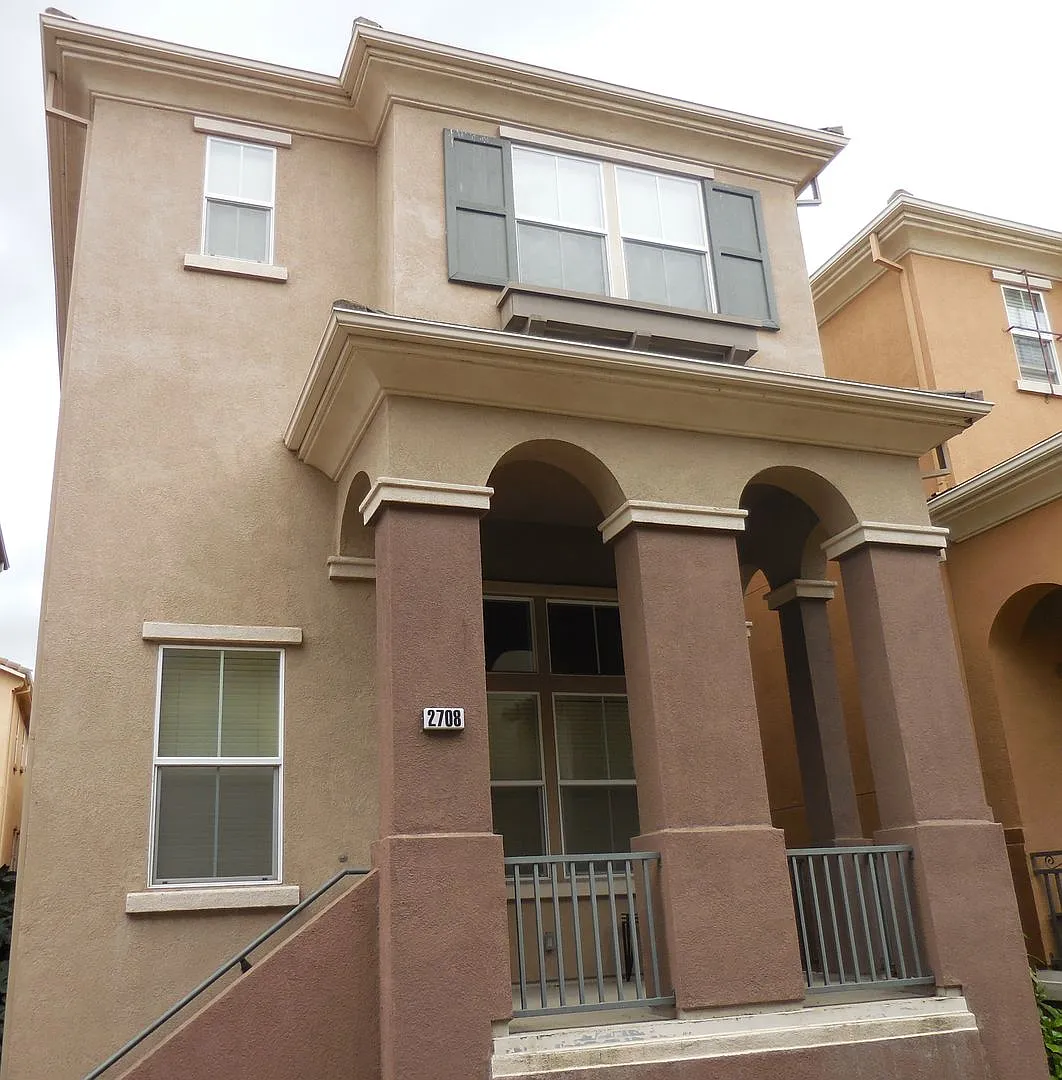 Building Photo - 2708 Soho Ln