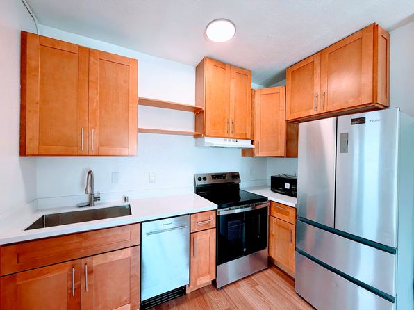 1945 26th Ave APT 202