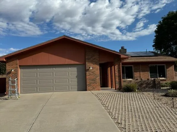 9513 Academy Hills Dr NE, Albuquerque, NM 87111