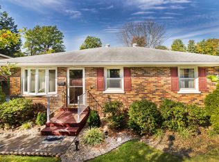 1220 N Saint James Blvd, Evansville, IN 47711