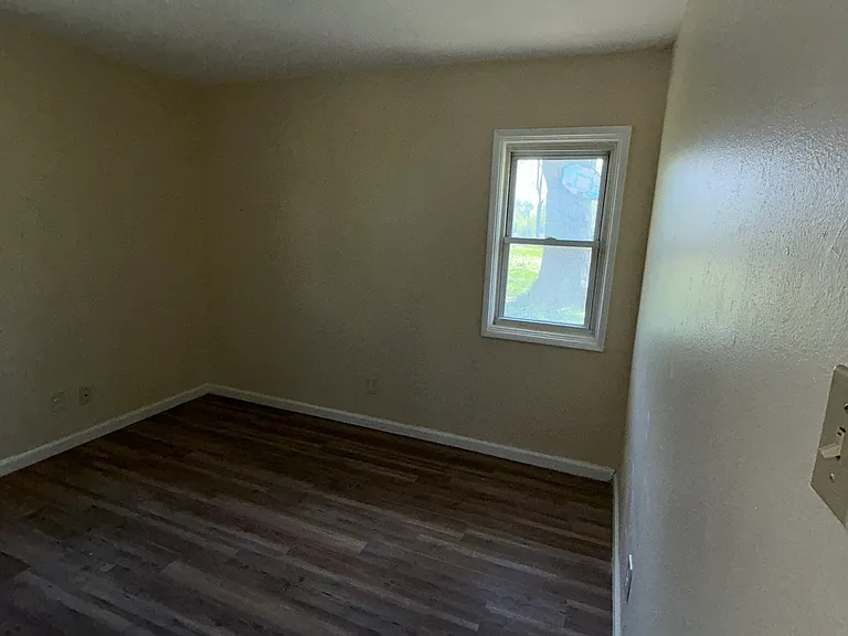 13 W Adams Dr — Photo 6