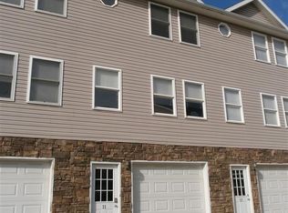 11 Lewis Lndg, Morgantown, WV 26505