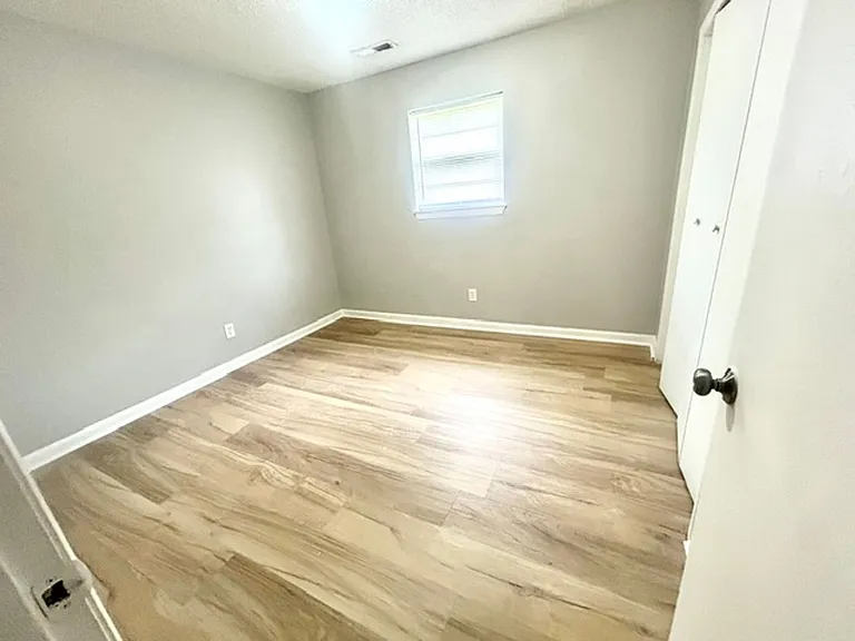 2223 Jonathan Dr NW — Photo 5