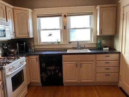 2nd image of 36 Frank St #2nd