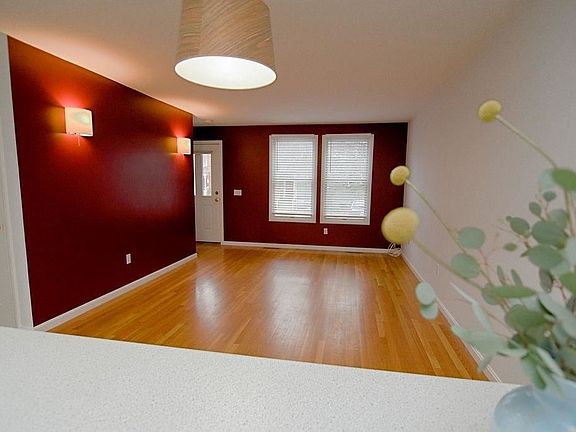 5th image of 5 Palm Ct APT C