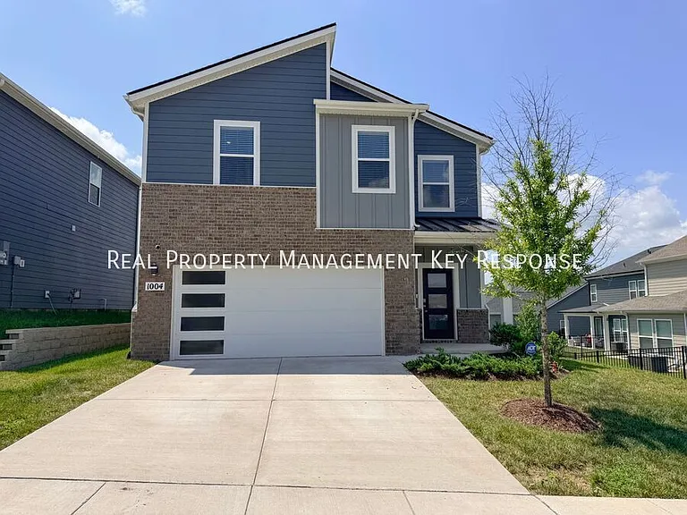 1004 Midpoint Ln — Photo 1