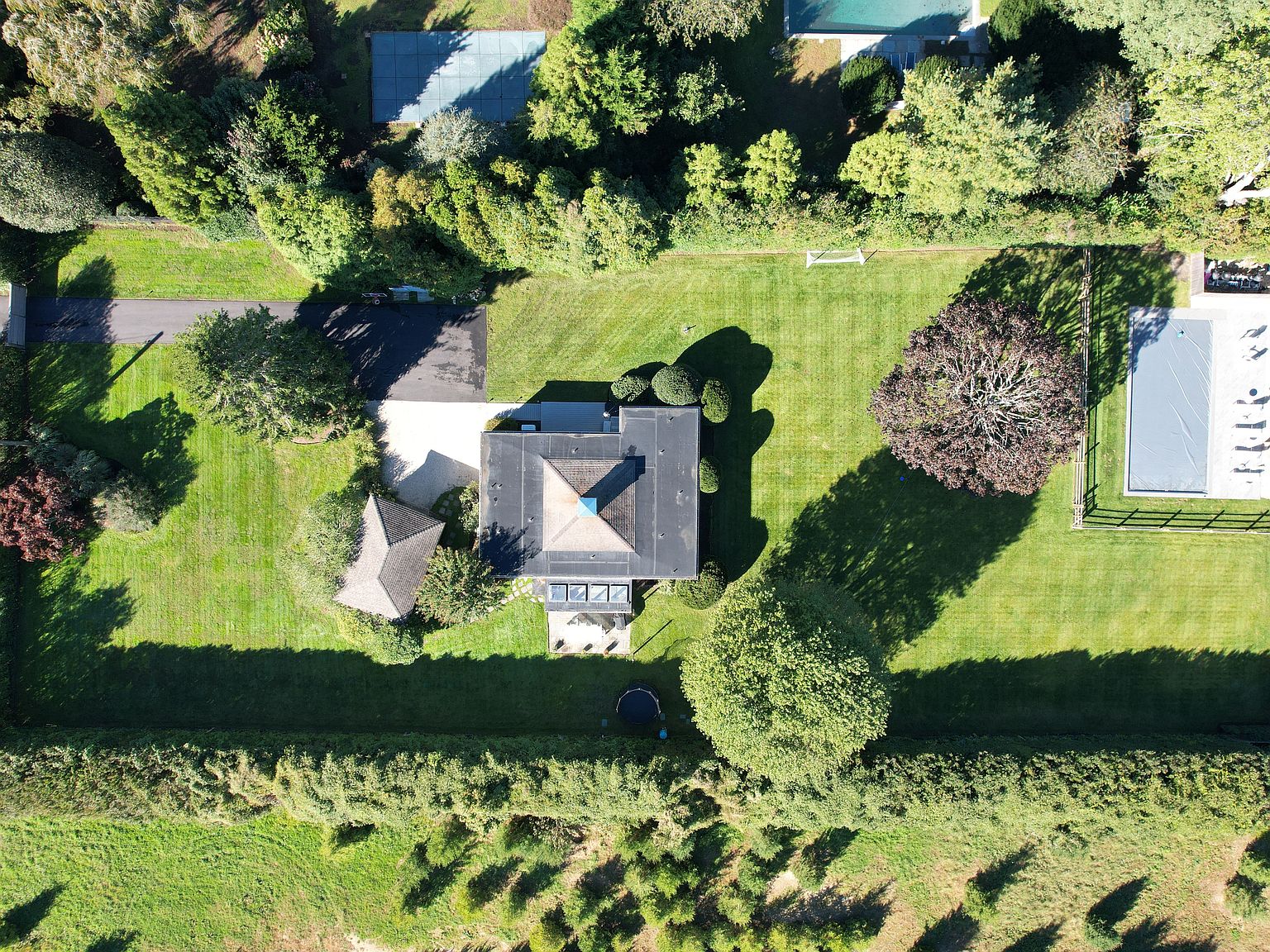 196 Oak St, Bridgehampton, NY 11932 Zillow