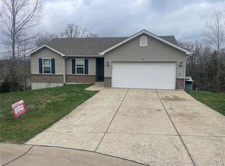 931 Winston Ct, Hillsboro, MO 63050