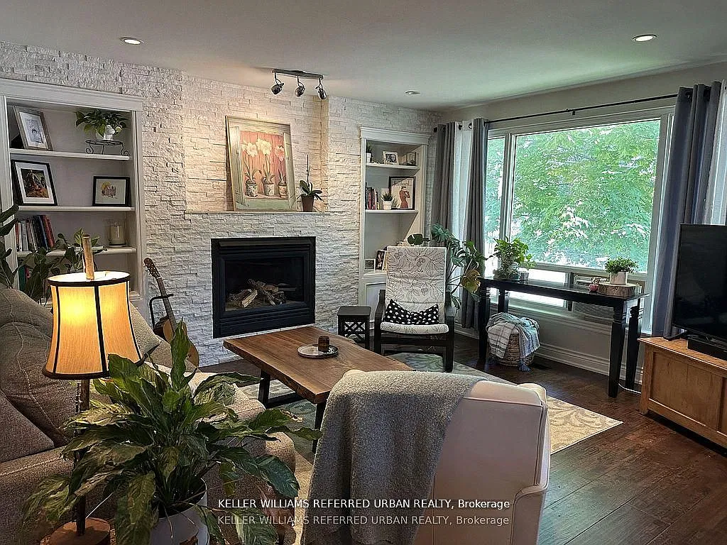 3 bed, $2,550 — Photo 2