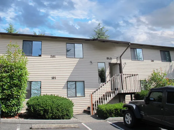 690 NW Atalanta Way, Oak Harbor, WA