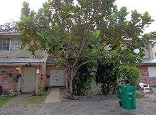 7902 NW 44th Ct, Coral Springs, FL 33065