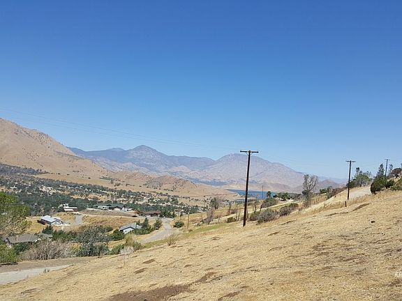 5th image of 3220 Shadow Mountain Dr