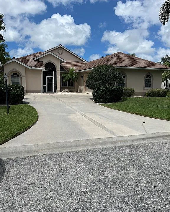 174 Grand Oak Cir