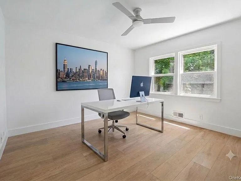 28 Cooper Ln — Photo 10