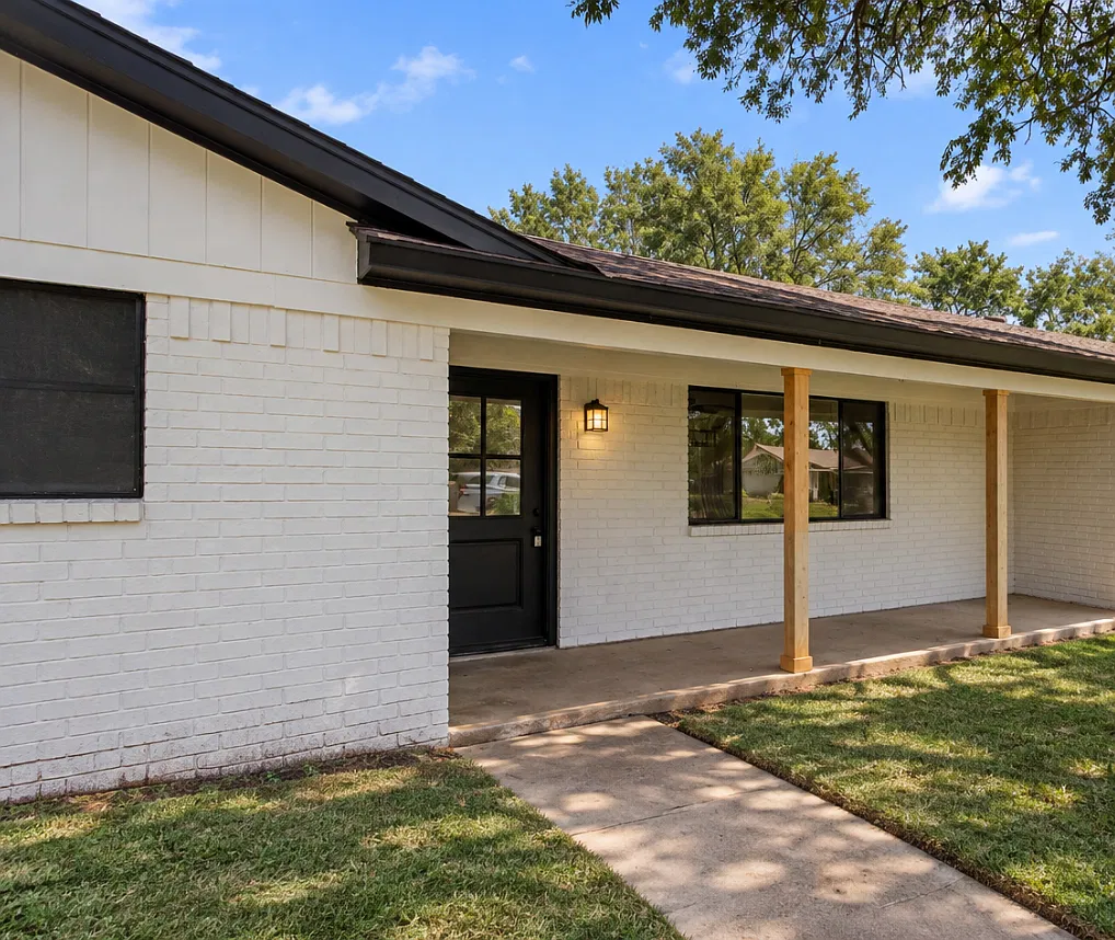 3 bed, 1426 sqft, $1,925 — Photo 1