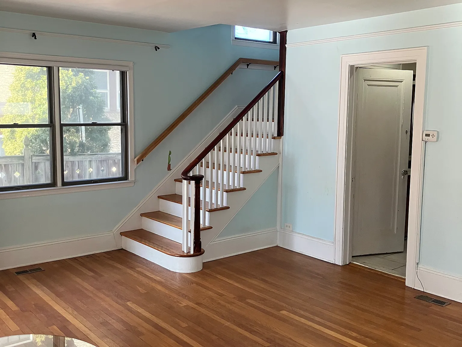 3 bed, 1855 sqft, $4,500 — Photo 2