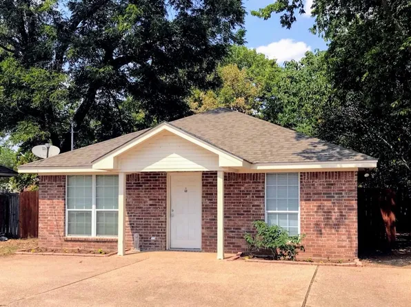 1912 S 12th St, Waco, TX 76706