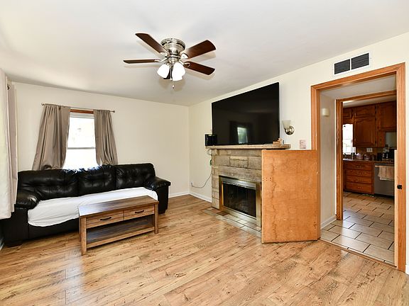5th image of 4020 S Lynhurst Dr