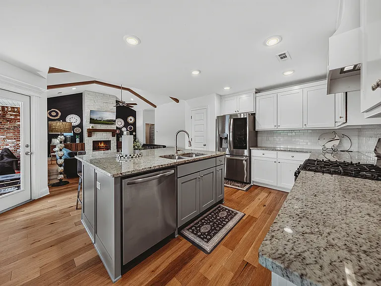 5803 W Poison Springs Dr — Photo 25