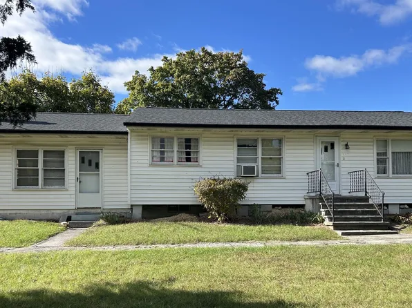 267 Forklift Dr, Inwood, WV 25428