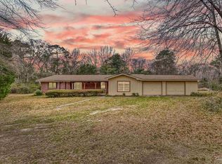 1099 Pinetop Ln, Cantonment, FL 32533