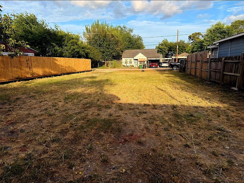 1st image of 4305 Castor St Lot 7