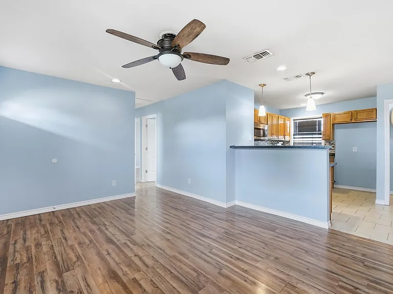 1741 Pasadena Dr — Photo 7