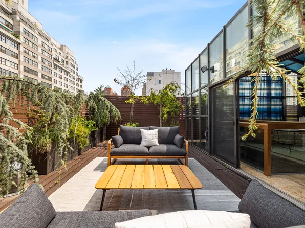 10 East 14th Street image 49 of 55