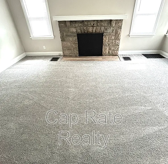 1366 Duxberry Ave — Photo 3