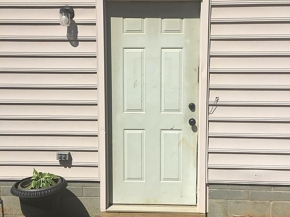 4th image of 7950 Barkwood Ln