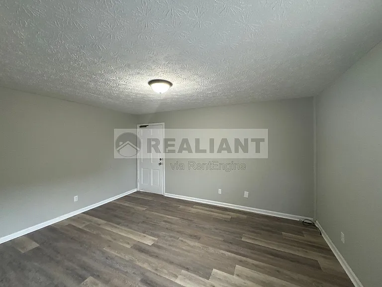 2069 Fontaine Rd #10 — Photo 1